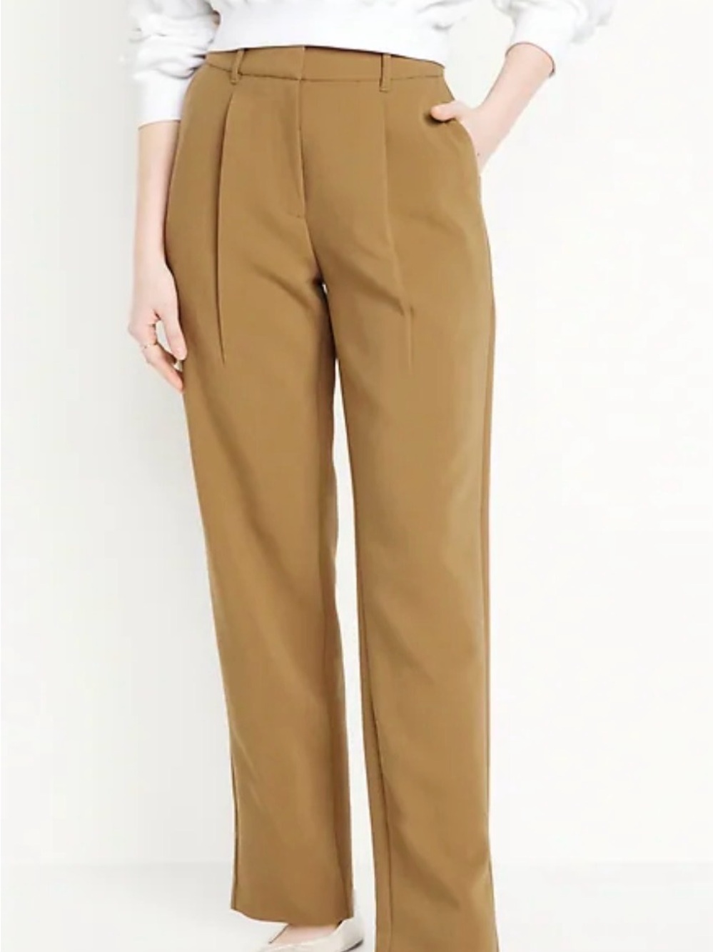 Old Navy High-Waist Straight-Leg Pants in Camel (size M)